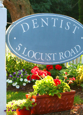 Dentist - 5 Locust Road (Orleans MA 02653)